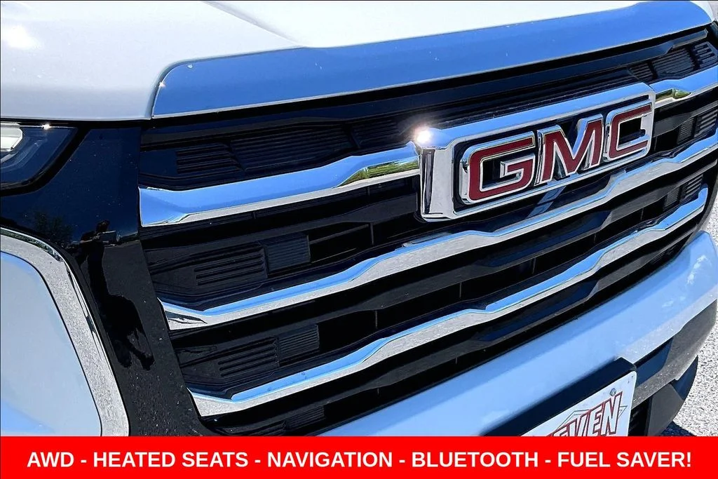 Used 2026 White GMC Elevation image 31