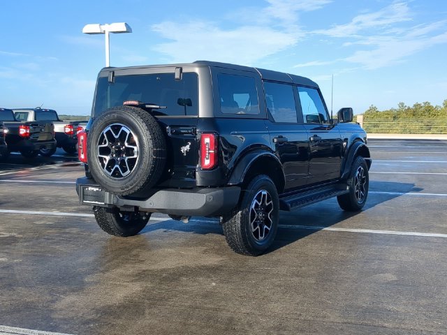 New 2026 Shadow Black Ford Outer Banks® image 105
