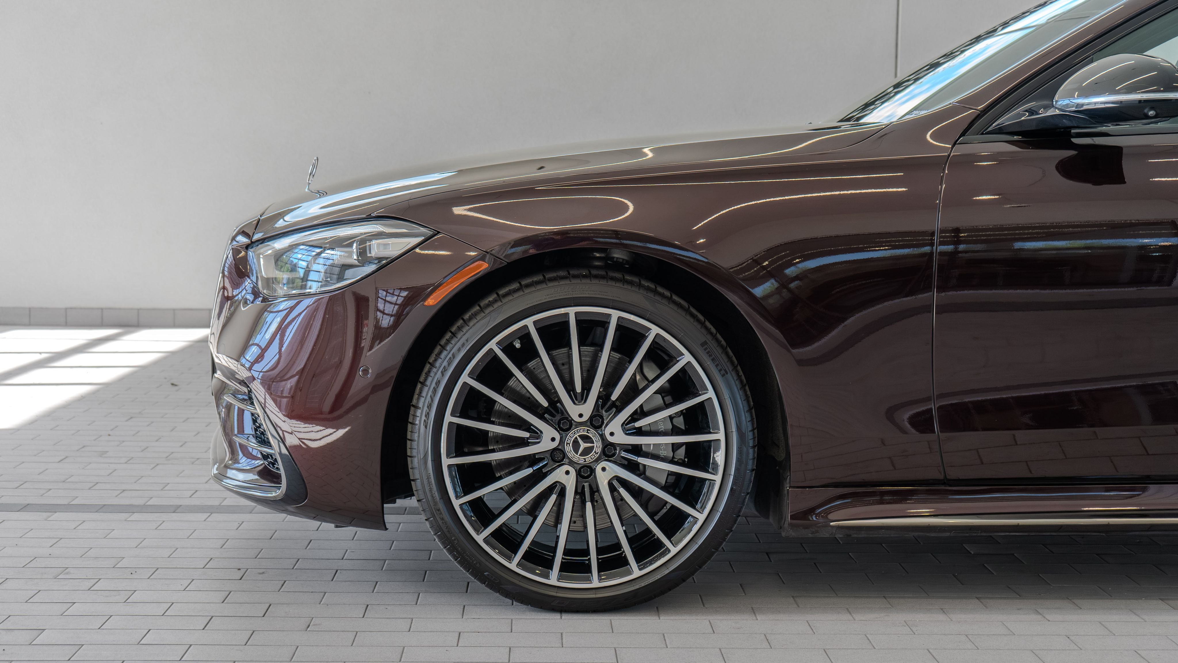 Certified Used 2023 Rubellite Red Metallic Mercedes-Benz S 500 image 4