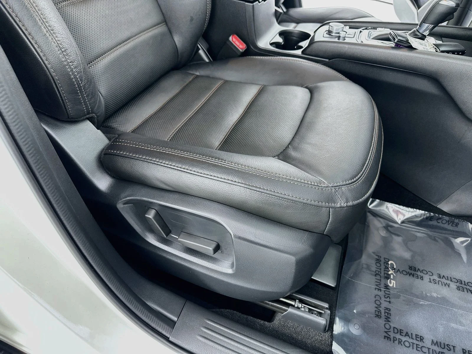 Used 2023 White Mazda 2.5 S Preferred Package image 27