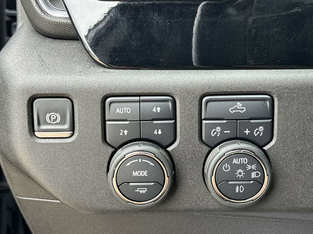 Used 2025 Slate Gray Metallic Chevrolet RST image 22