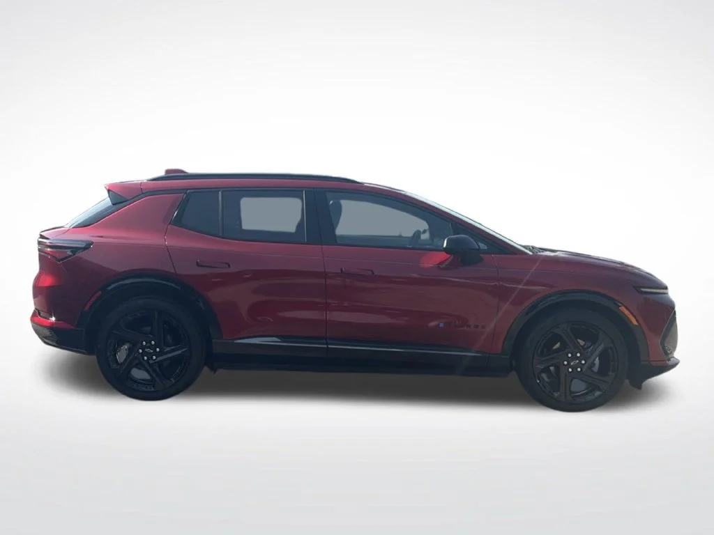 2024 Chevrolet Equinox EV RS - Photo 8