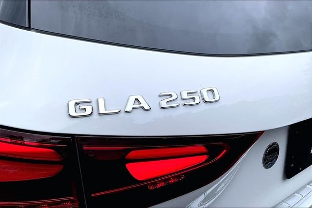 Used 2026 White Mercedes-Benz GLA 250 image 8