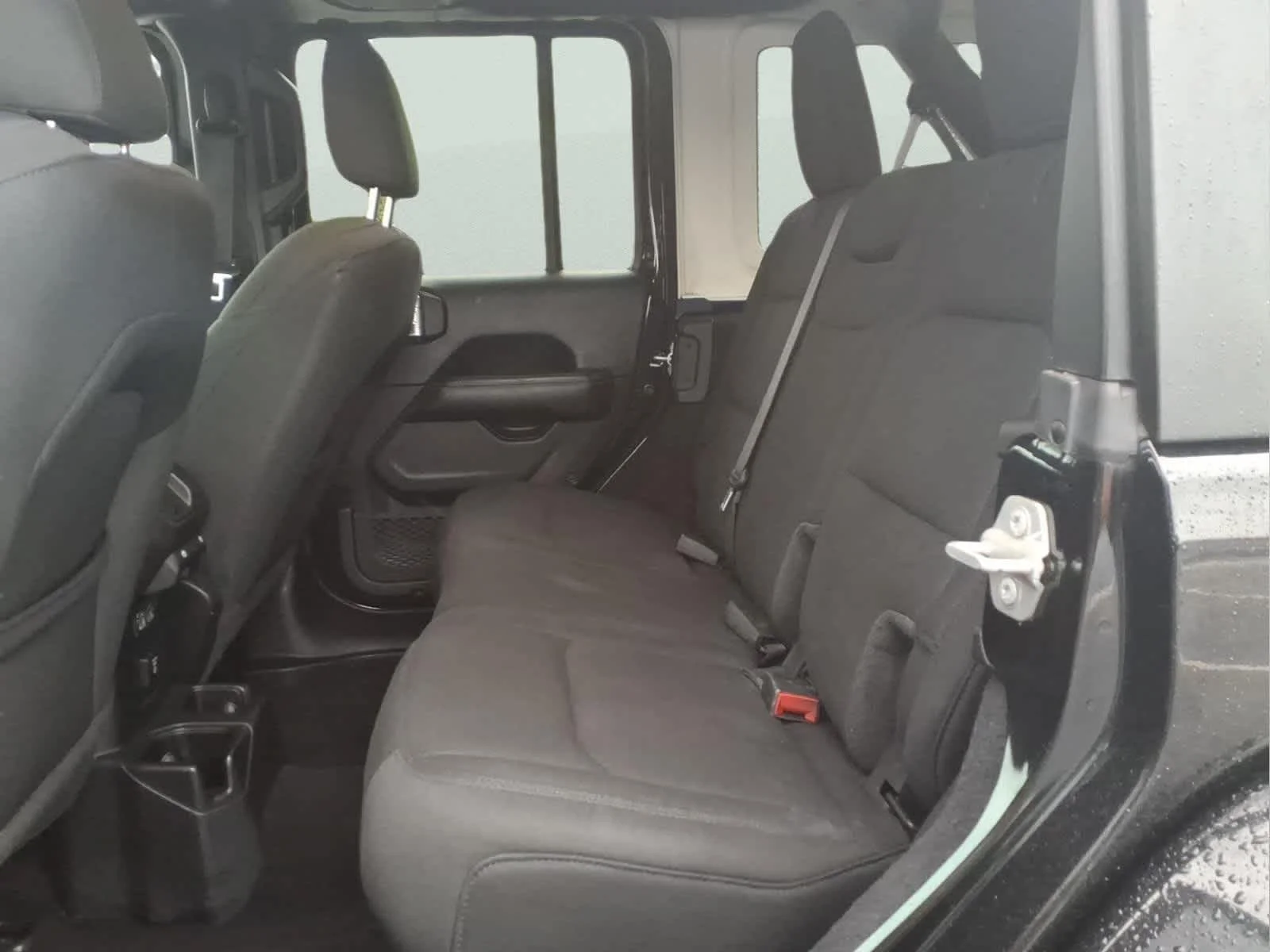 Used 2020 Black Clearcoat Jeep Sahara image 30