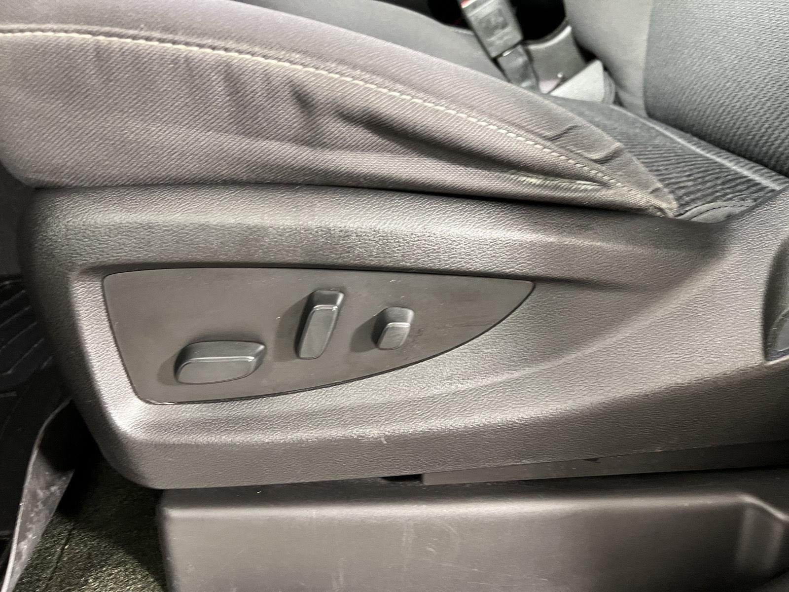 Used 2018 Black Chevrolet LT image 11
