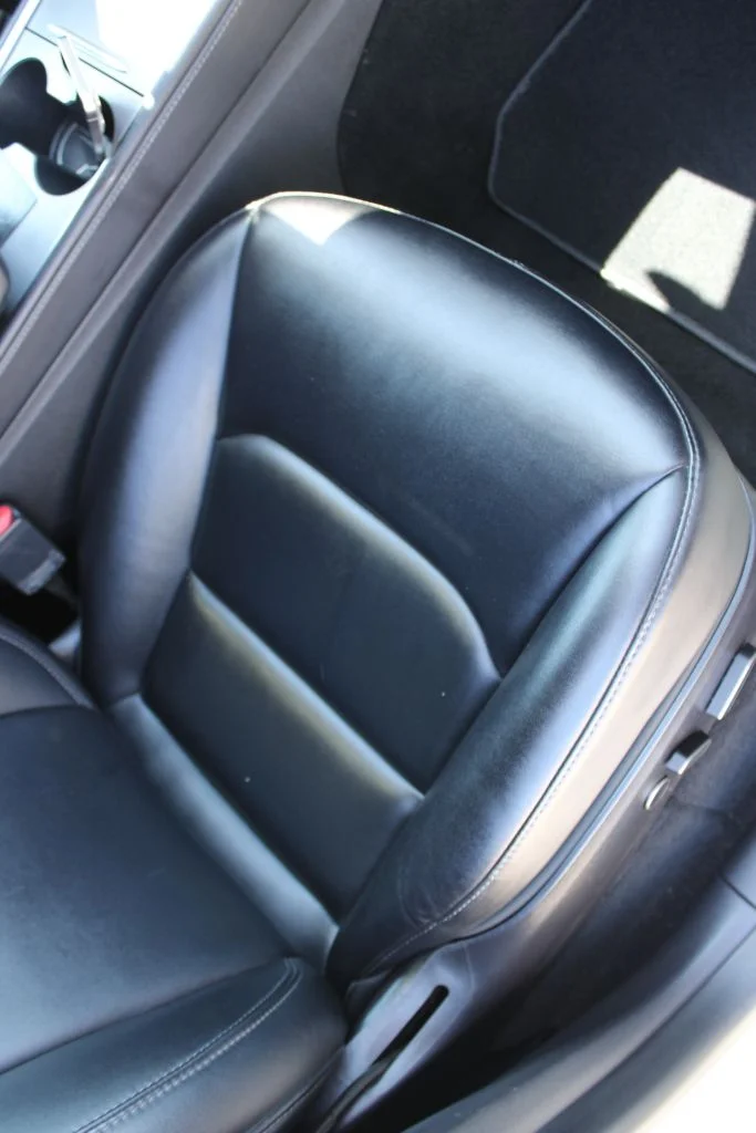 Used 2021 White Tesla Standard Range image 13