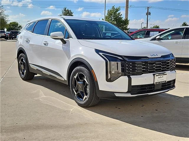 New 2027 Glacial White KIA EX Front-Wheel Drive image 4