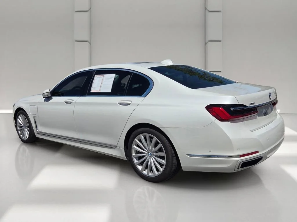 Used 2020 Mineral White Metallic BMW 745e xDrive iPerformance image 7
