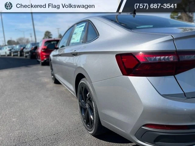 New 2026 Silver Volkswagen 1.5T SE image 8