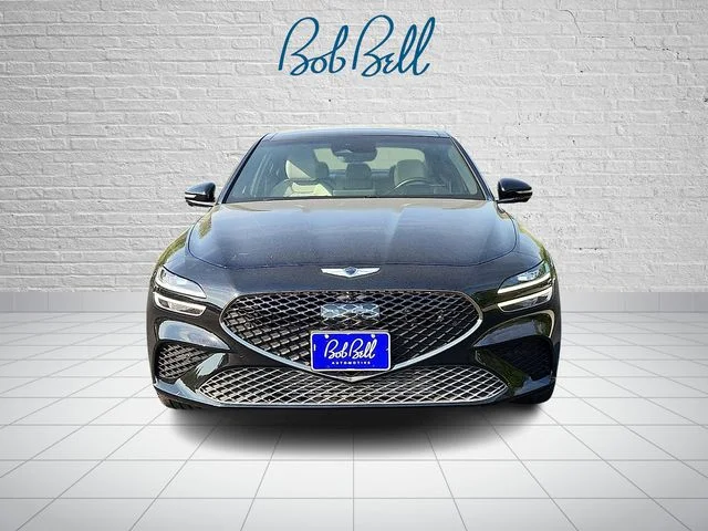 Used 2023 Black Genesis 3.3T image 2
