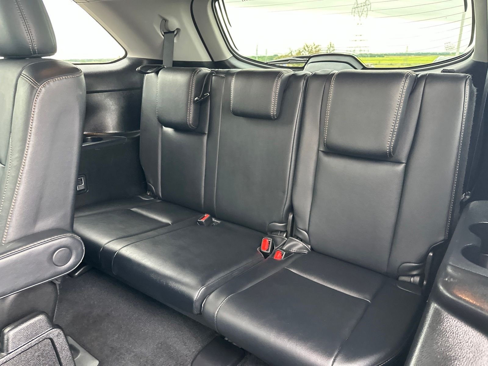 Used 2017  Toyota XLE image 25
