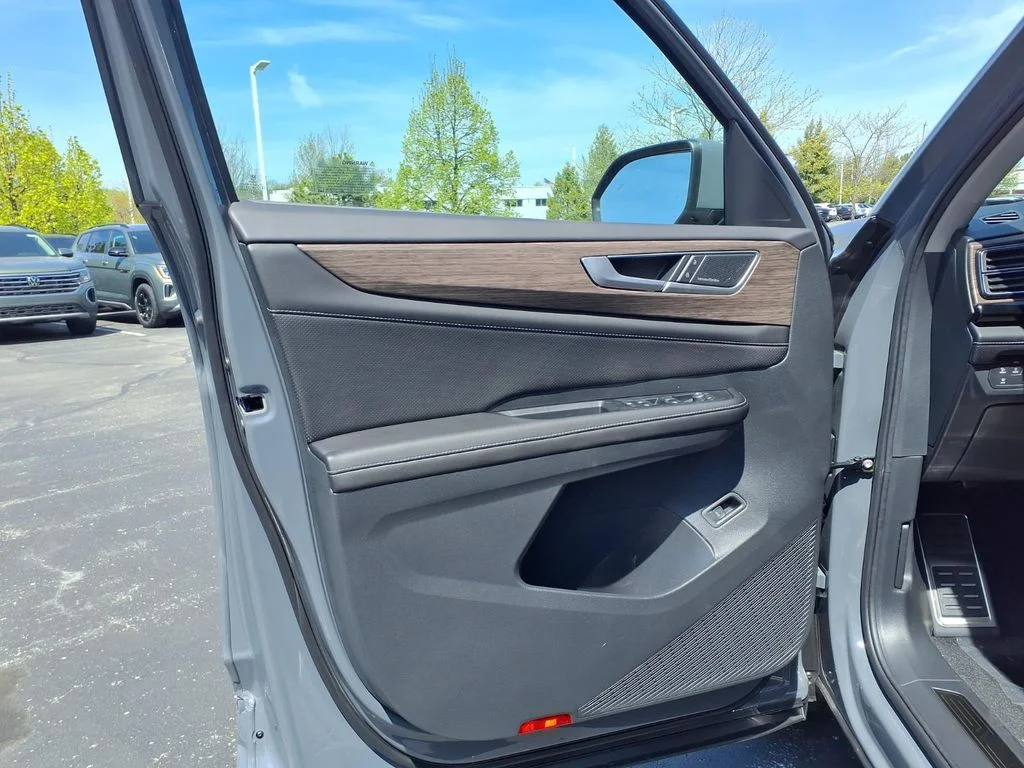 New 2026 Pure Gray Volkswagen 2.0T SEL Premium R-Line image 8