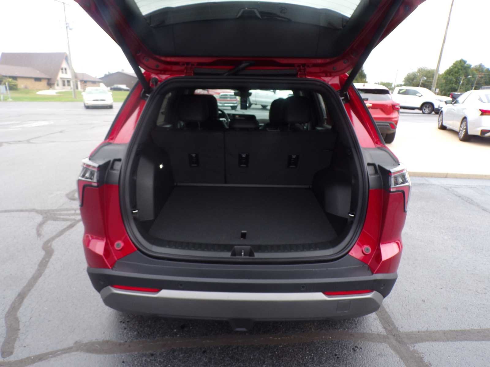 2027 Chevrolet Equinox LT - Photo 22
