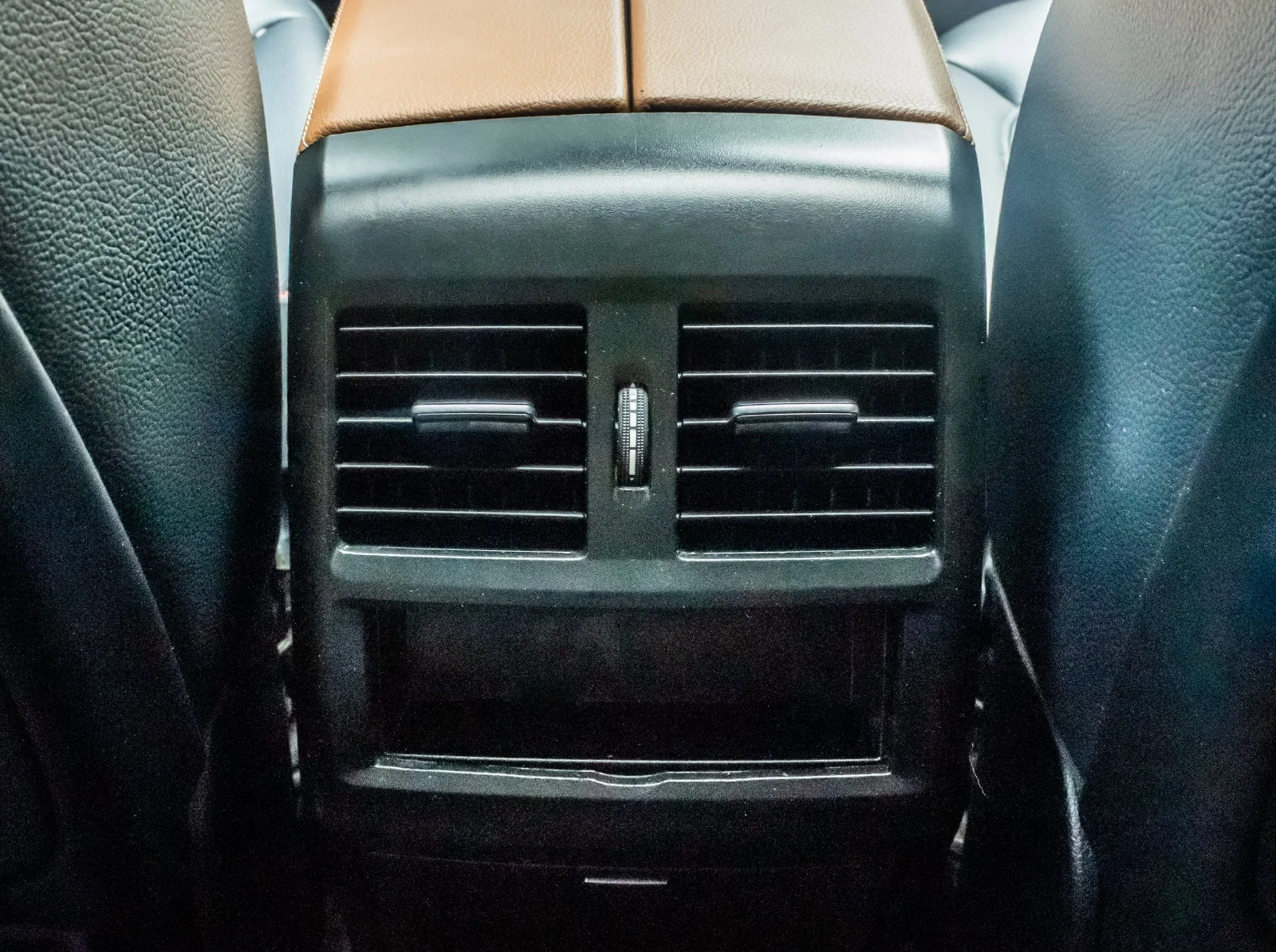Used 2019 Gray Mercedes-Benz GLS 450 image 14