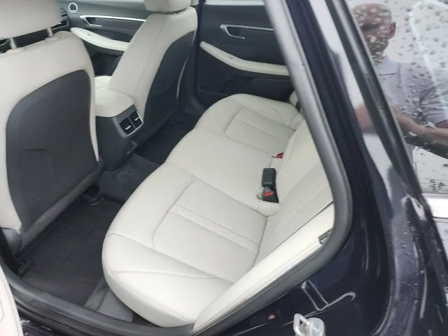 Used 2023 Grey Hyundai Limited image 5