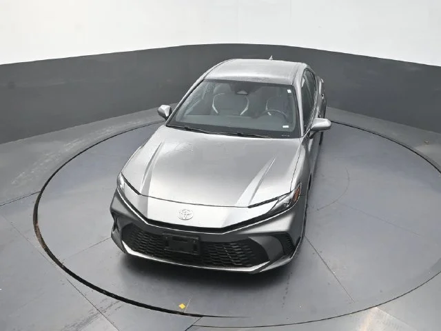 Used 2025  Toyota SE image 24