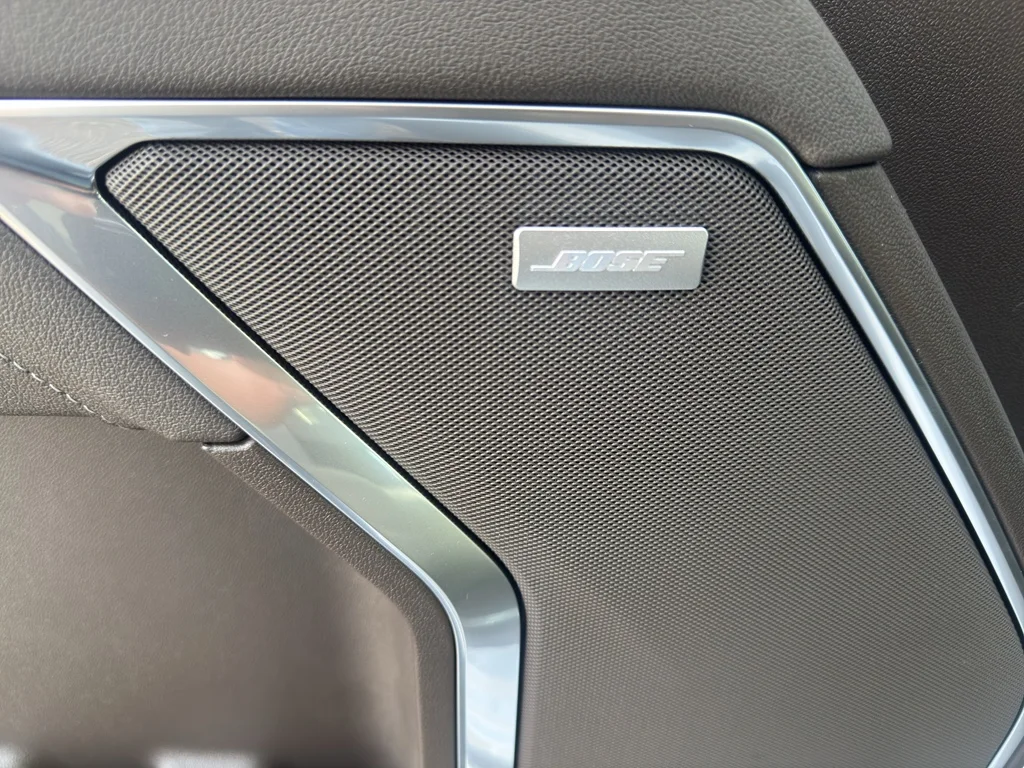 New 2026 Glacier White Tricoat GMC SLT image 23