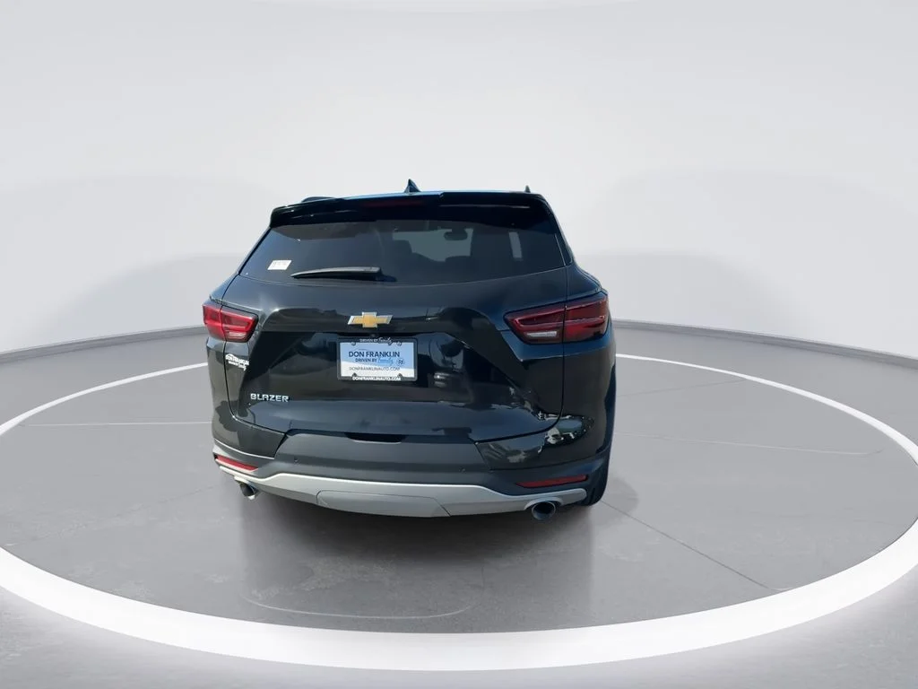 Used 2024 Black Chevrolet LT image 7