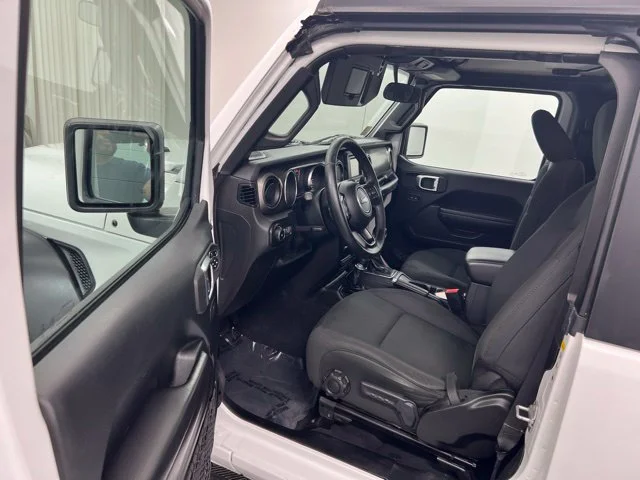Used 2020 White Jeep Sport S image 10