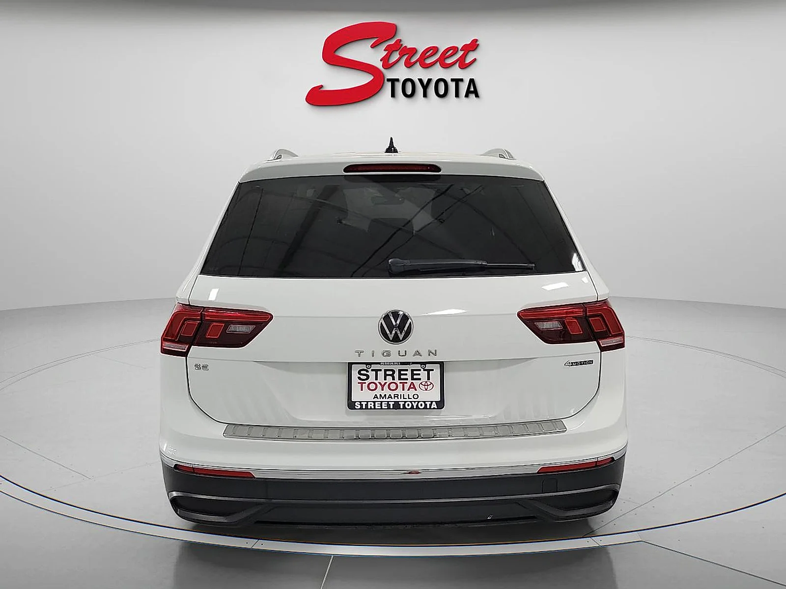 Used 2024 White Volkswagen  image 3