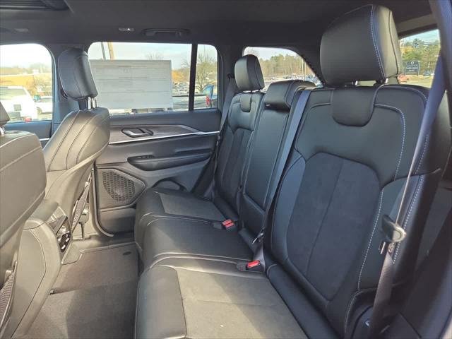2026 Jeep Grand Cherokee Laredo - Photo 15