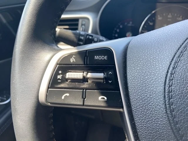 Used 2020 Passion Red Kia EX V6 image 19