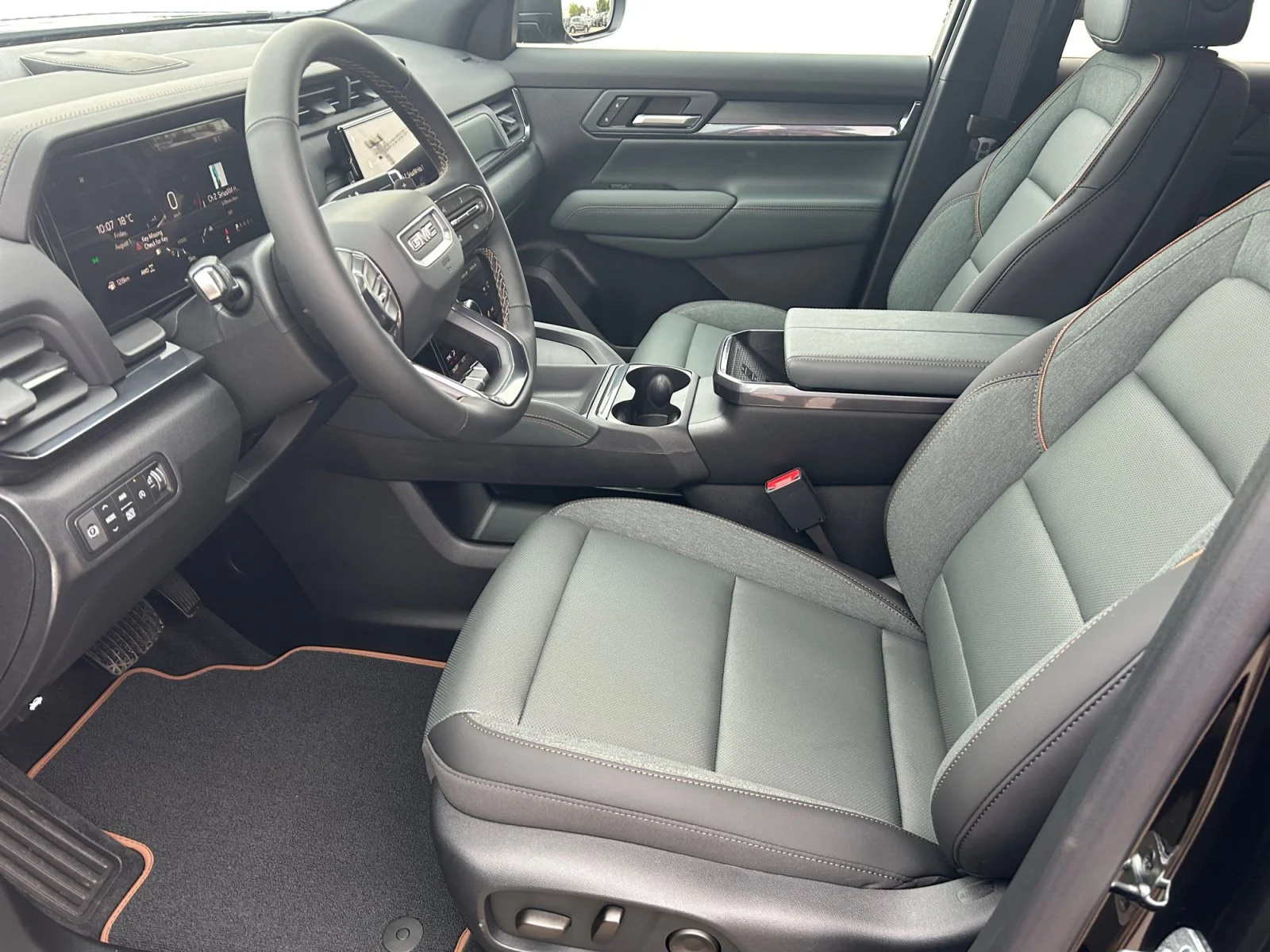 New 2027 Ebony Twilight Metallic GMC AWD AT4 image 14