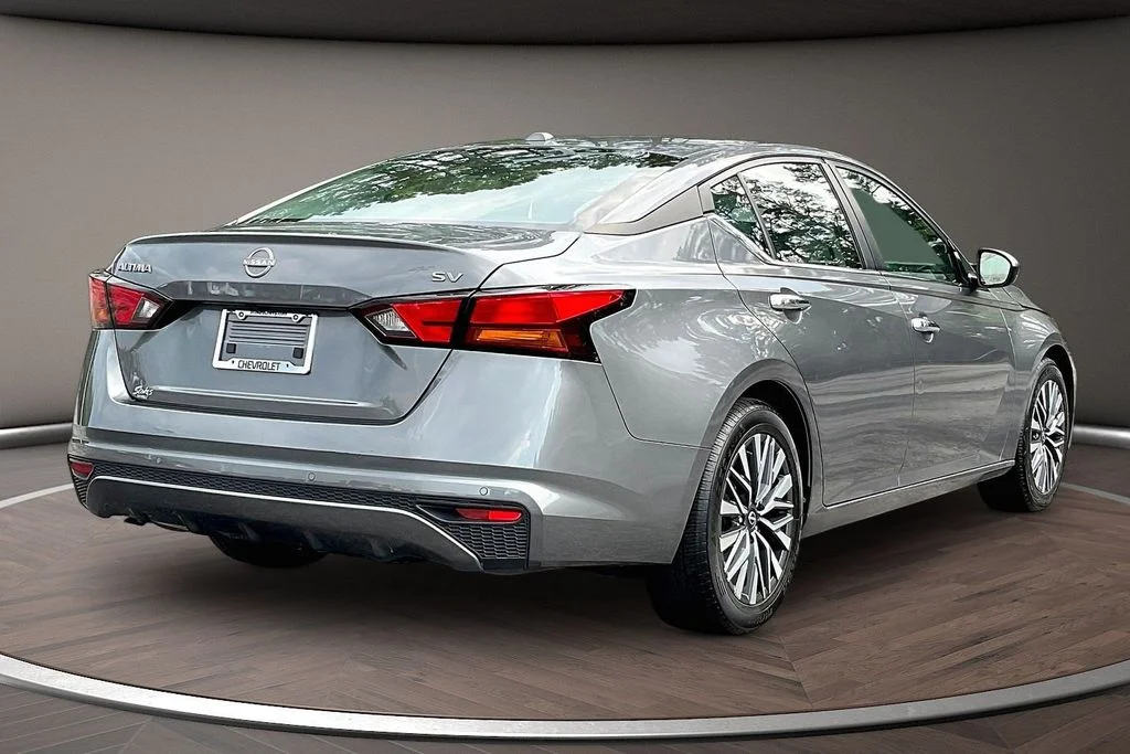 Used 2024 Gray Nissan 2.5 SV image 6