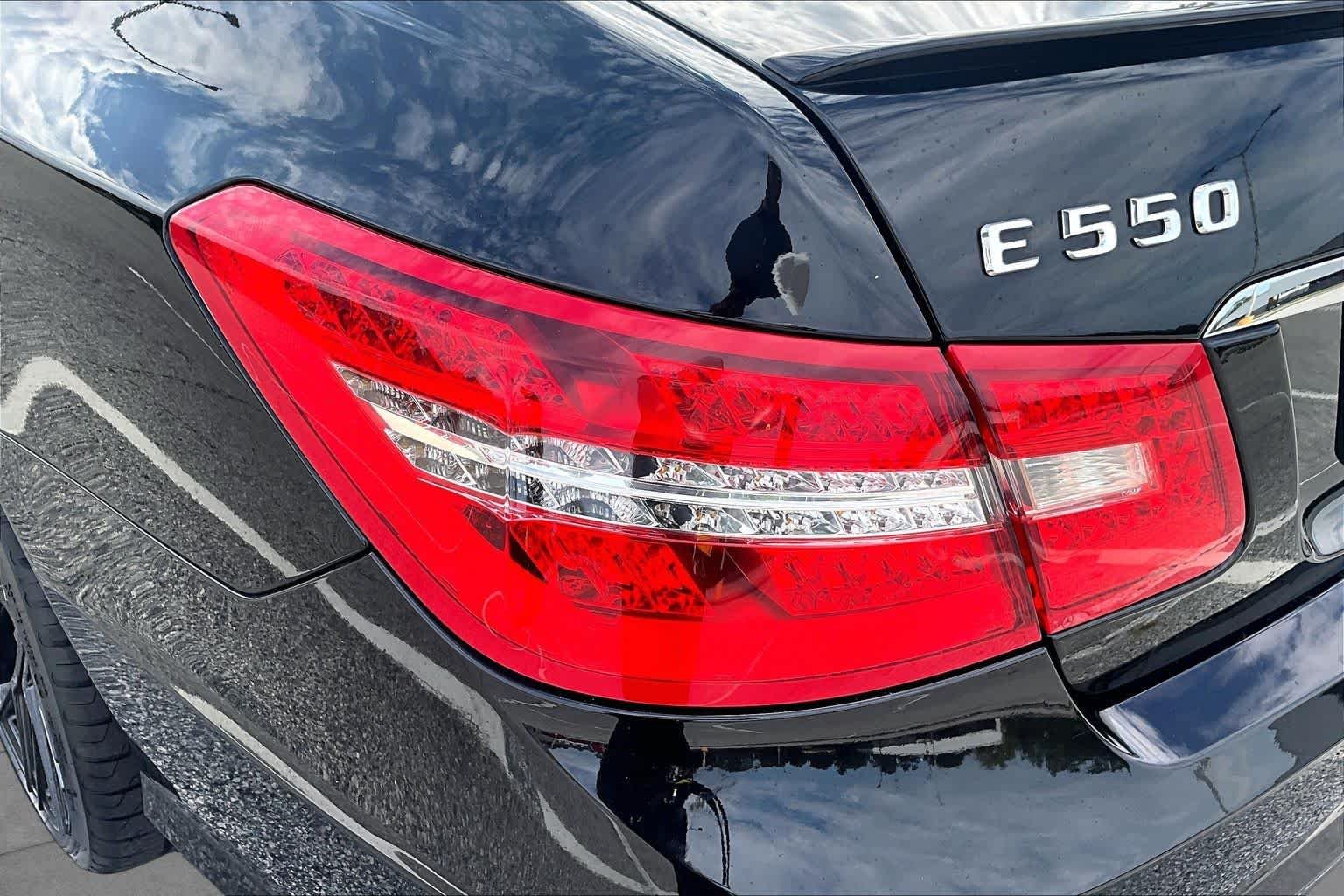 Used 2012 Black Mercedes-Benz E 550 image 29