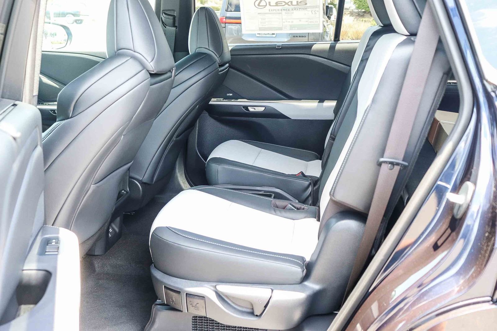 2026 Lexus TX 500h F-Sport Premium - Photo 22