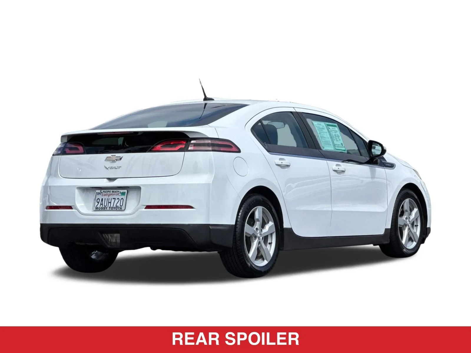 Used 2014 White Chevrolet Base image 5