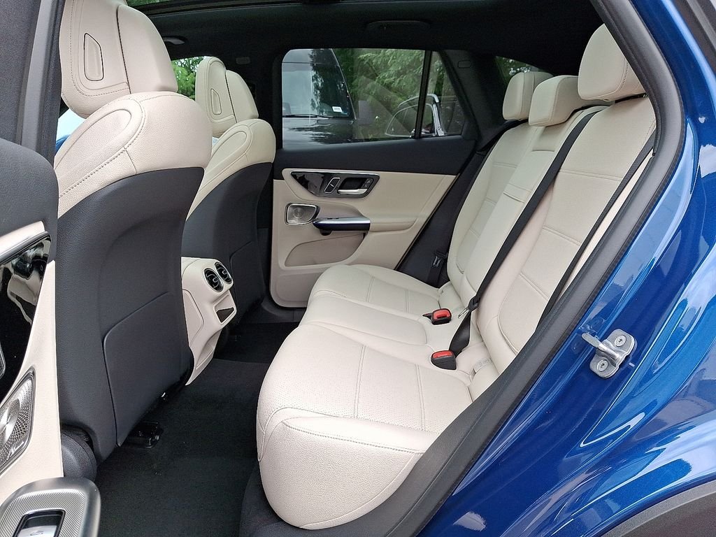 New 2026 Starling Blue Metallic Mercedes-Benz GLC 300 image 6