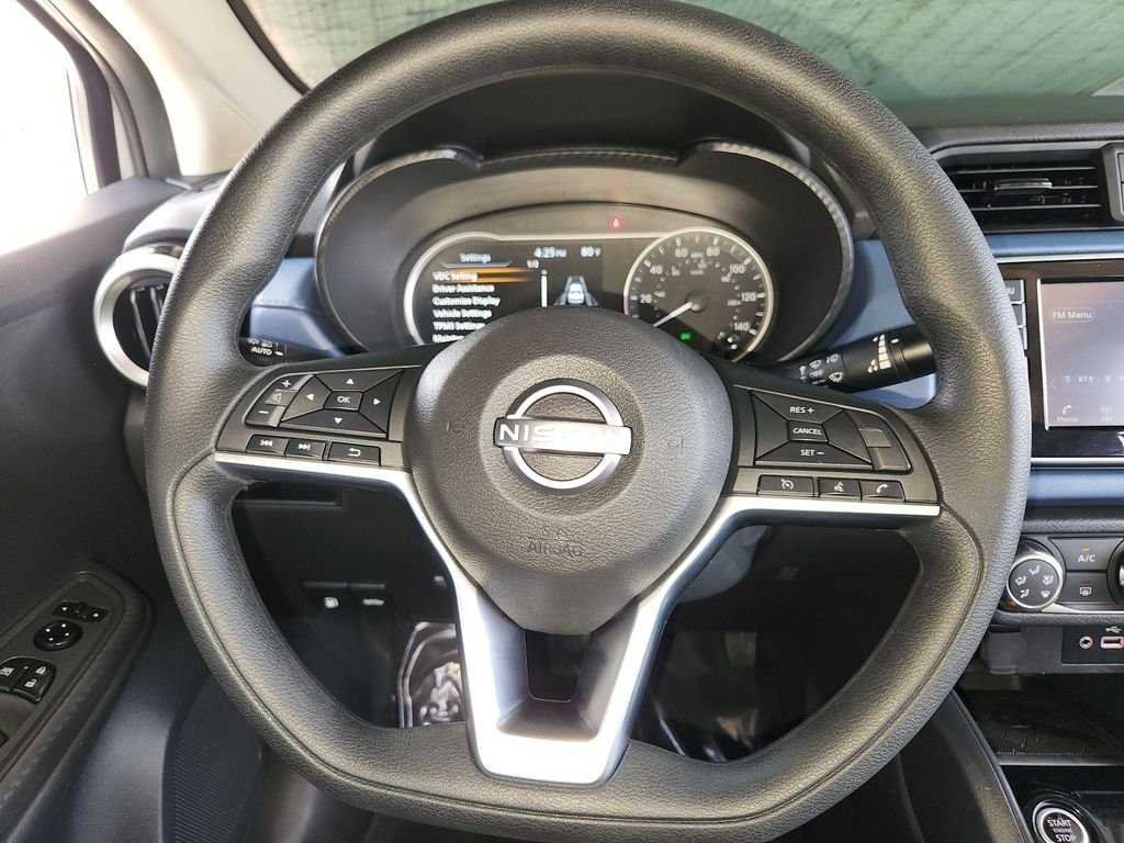 Used 2025 Silver Nissan 1.6 SV image 23