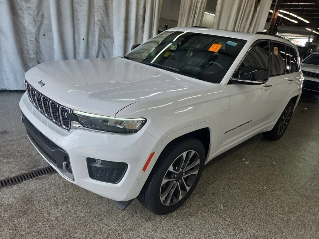 Certified Used 2023 White Jeep Overland image 16