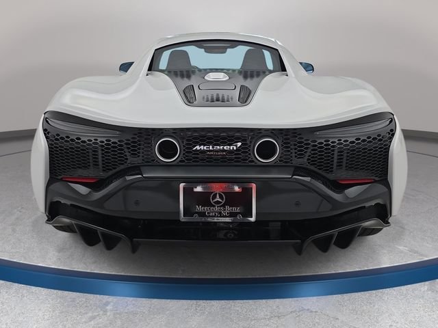 Used 2023 White McLaren TechLux image 6