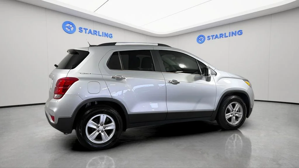 Used 2020 Silver Ice Metallic Chevrolet LT image 11