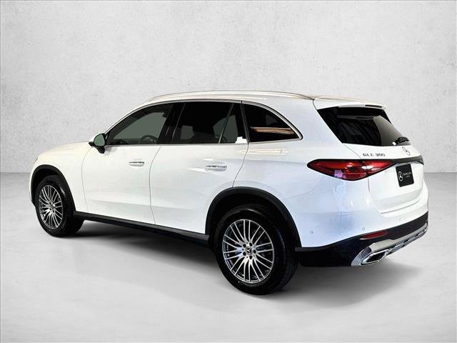 New 2026 Polar White Mercedes-Benz GLC 300 image 37