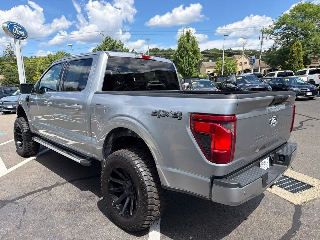 Used 2025 Iconic Silver Metallic Ford XLT image 5