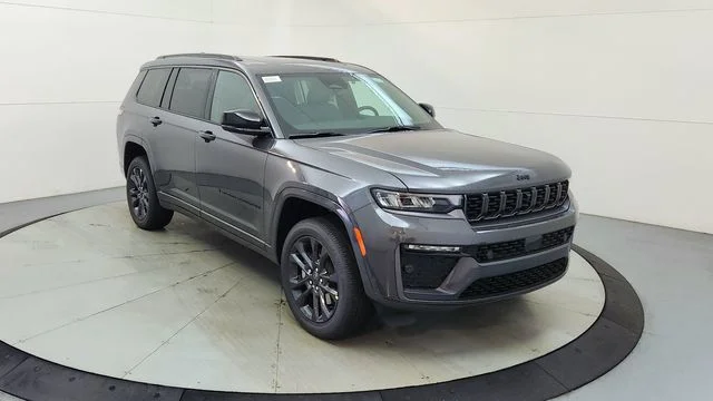 New 2026 Baltic Gray Metallic Clear-Coat Exterior Paint Jeep Limited image 14