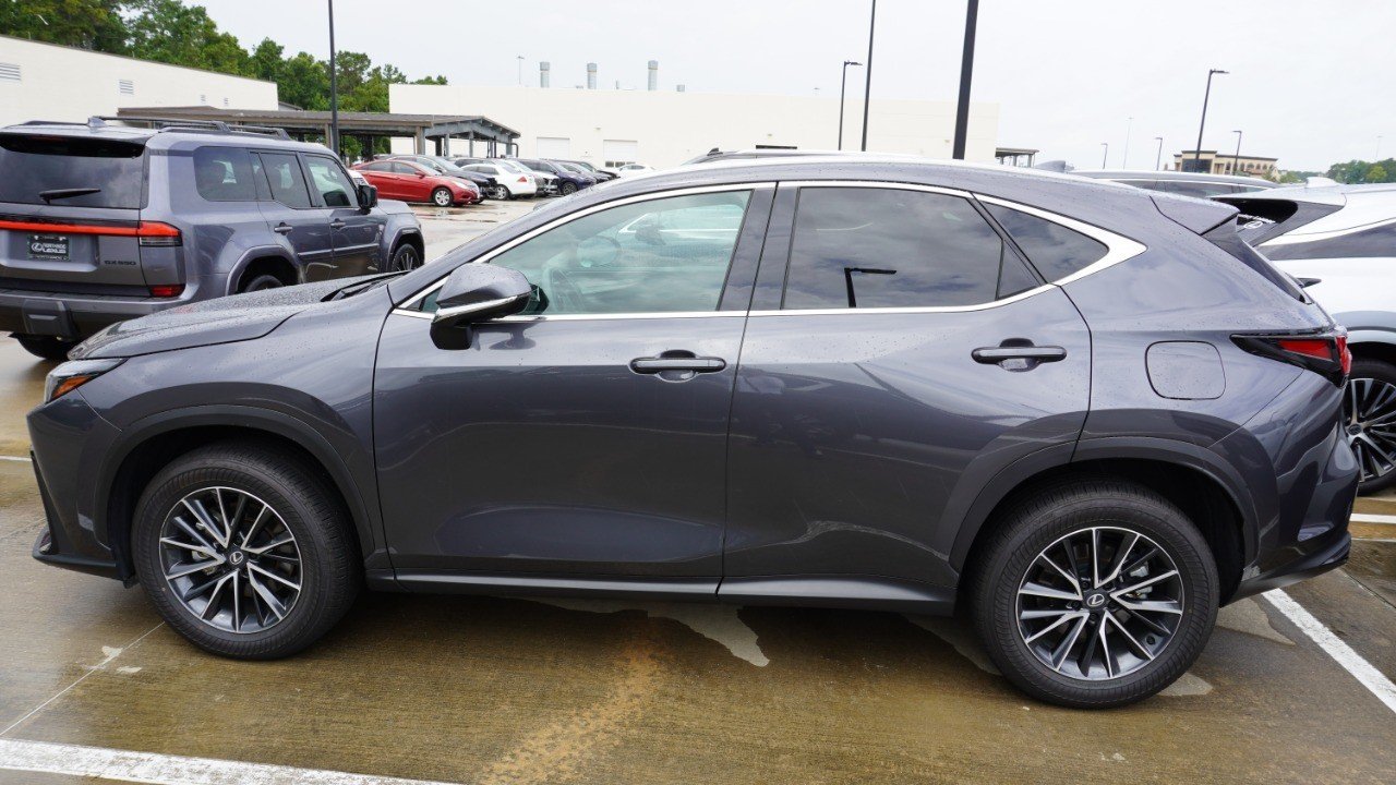 Used 2026 Gray Lexus NX 350 Premium image 6