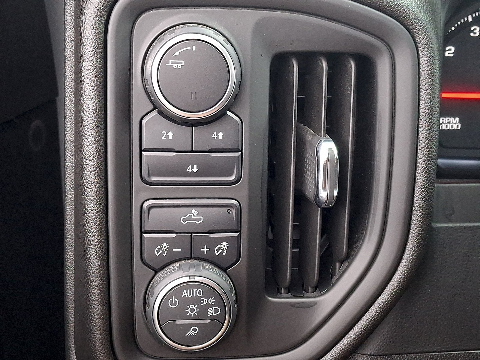 Used 2020 Silver Ice Metallic - GAN Chevrolet 4WD Crew Cab Standard Bed Custom image 23