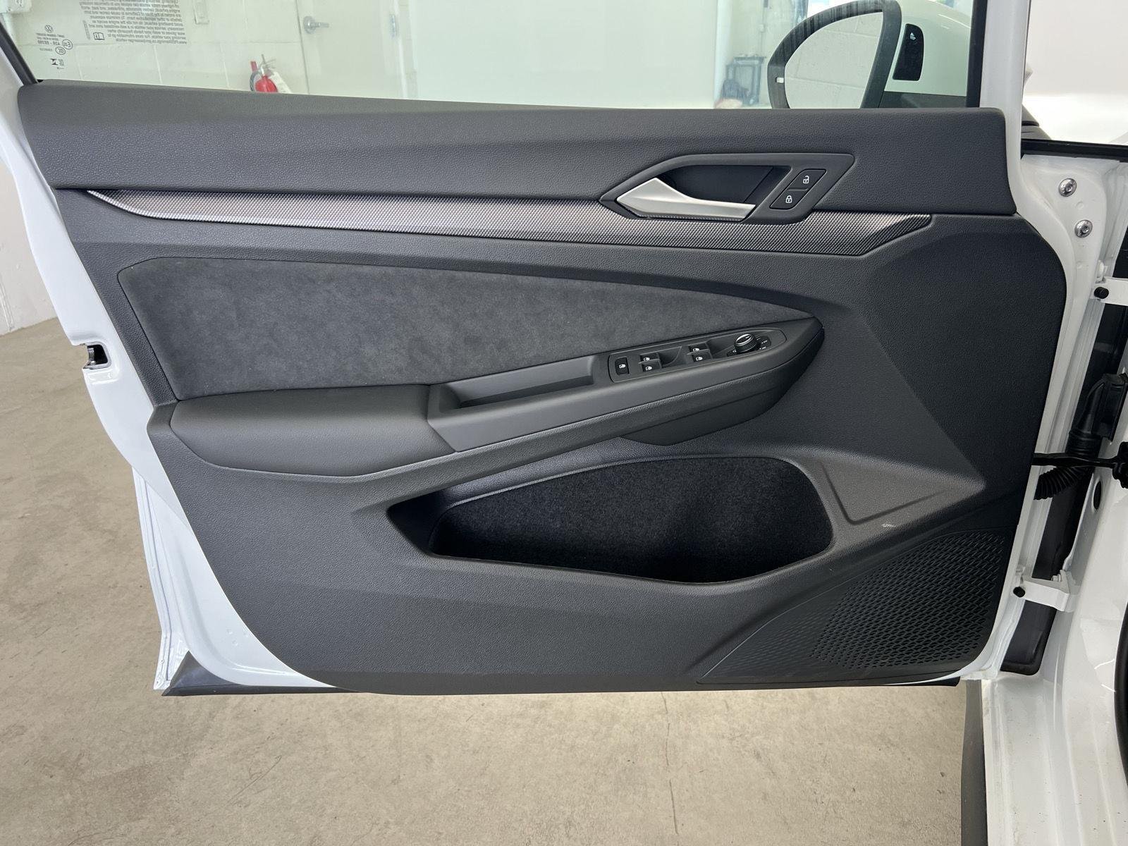 New 2026 opal white pearl Volkswagen S image 11