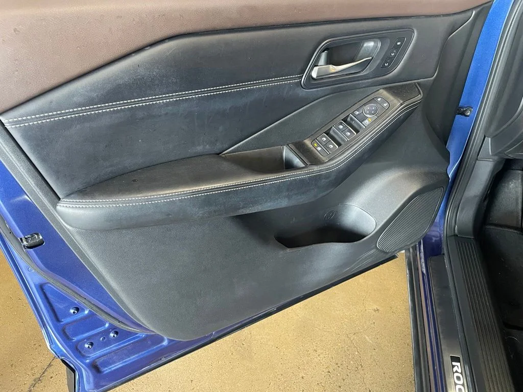 Certified Used 2023 Blue Nissan SL image 9