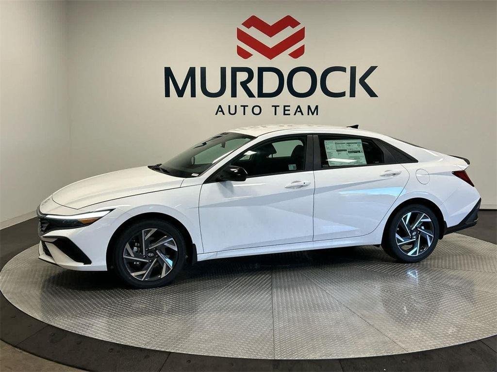 New 2025 Serenity White Hyundai SEL Sport image 2