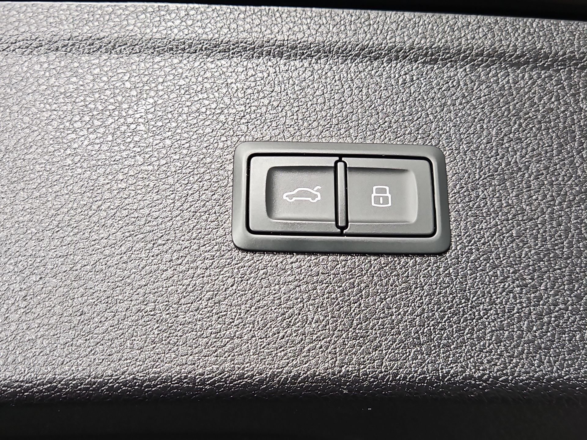 Used 2020 Black Audi 45 Premium Plus image 11
