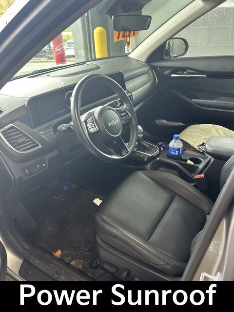 Used 2025 Gray Kia EX image 9