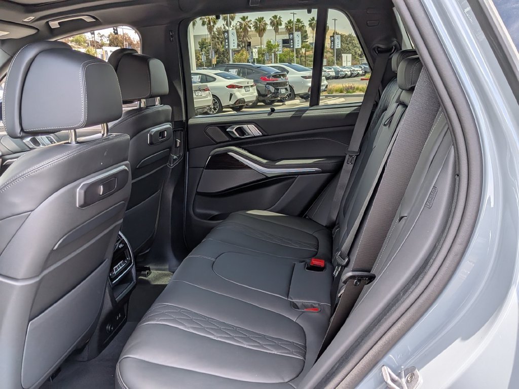 Used 2026 Gray BMW xDrive50e image 31