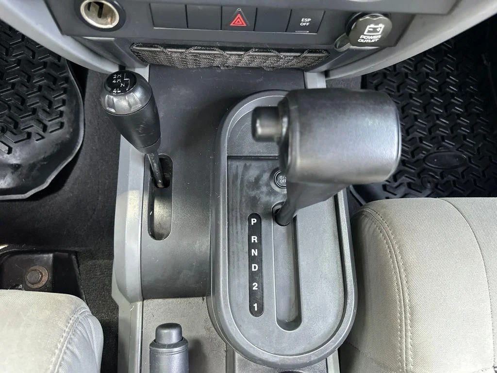 Used 2009 Orange Jeep Unlimited X image 31