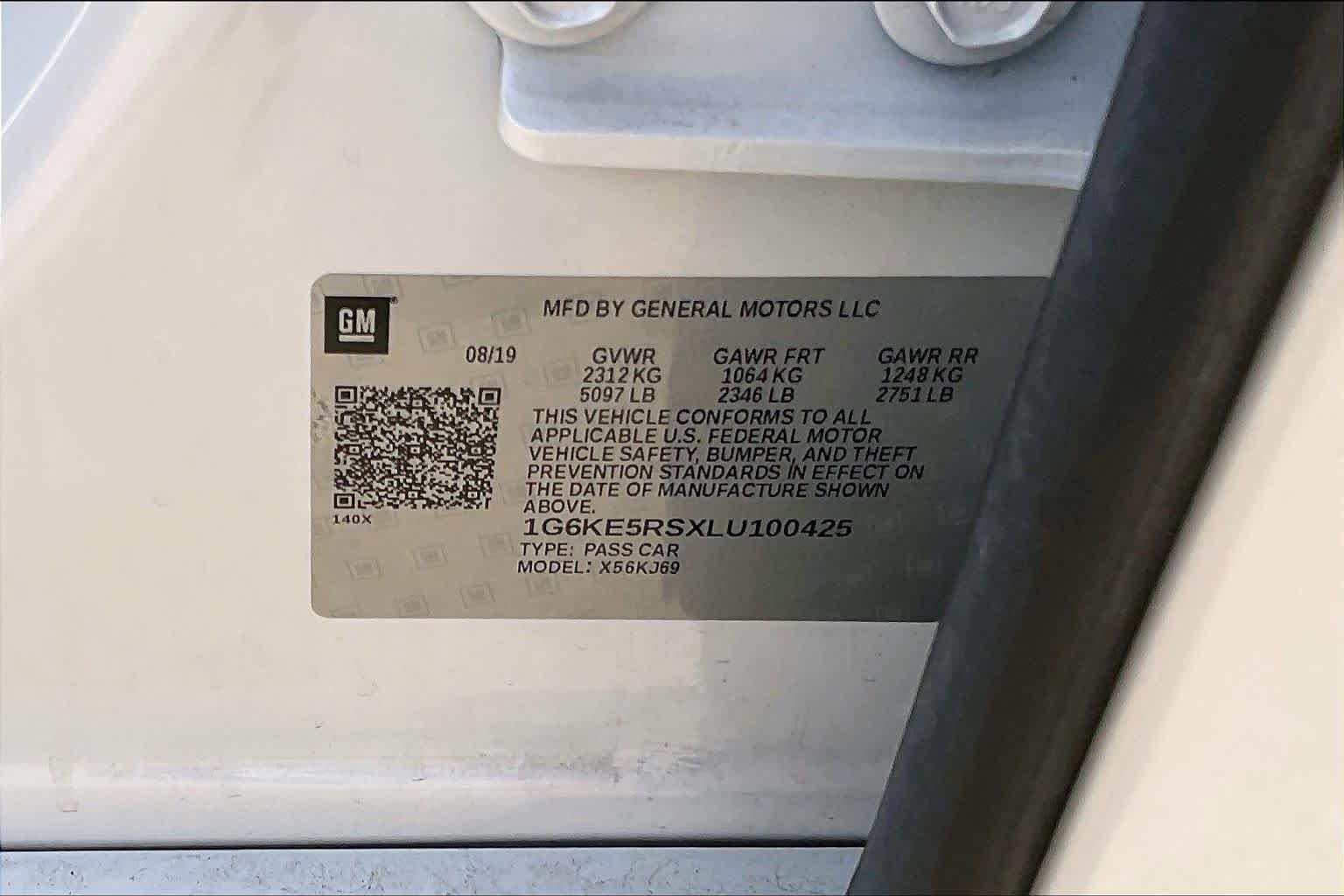 Used 2020 Crystal White Tricoat Cadillac Premium Luxury image 34