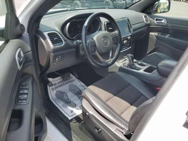 Used 2021 White Jeep Laredo X image 12